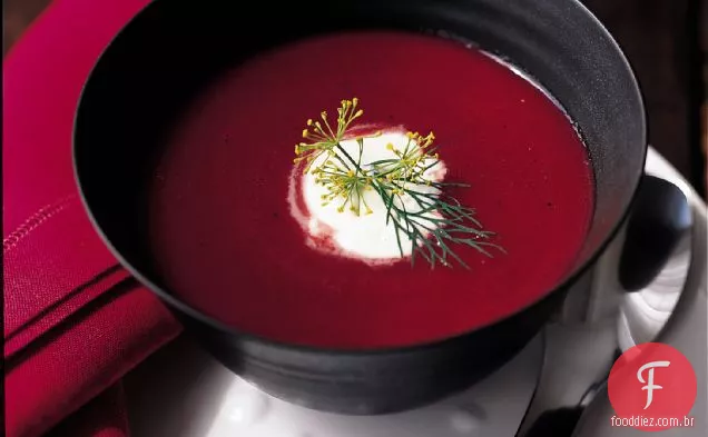 Sopa De Vegetais De Raiz Assada