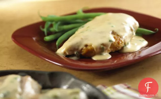 Frango páprica com molho de creme azedo