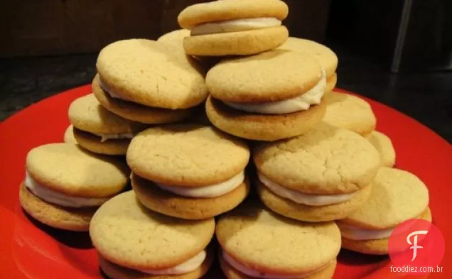 Biscoitos De Sanduíche De Leite Maltado