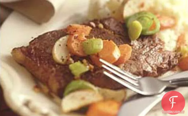 Bife De Pimenta De Alho Com Vegetais De Raiz
