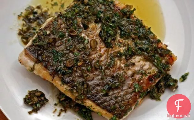 Jantar esta noite: peixe assado com ervas amanteigadas