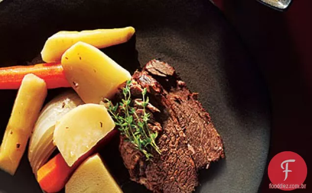 Carne assada e molho
