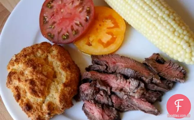 Coma por oito dólares: Bife grelhado
