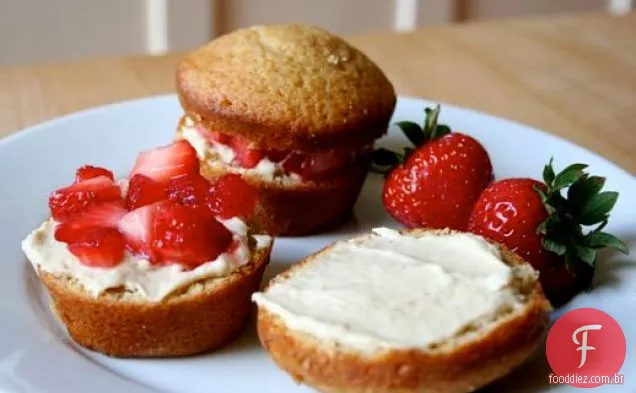 Brunch De Domingo: Cakelets De Café Da Manhã Com Açúcar Mascavo