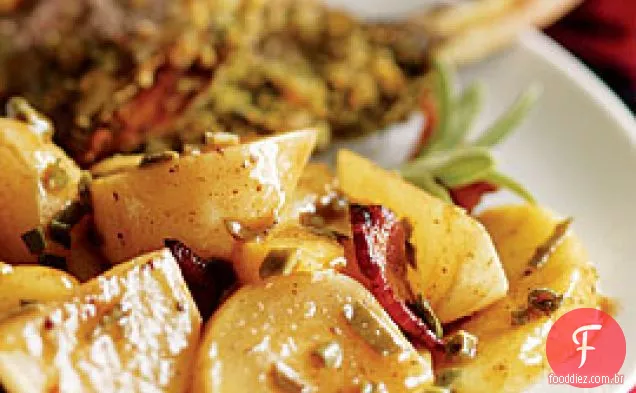 Nabos vidrados com cidra e maçãs com sálvia e Bacon