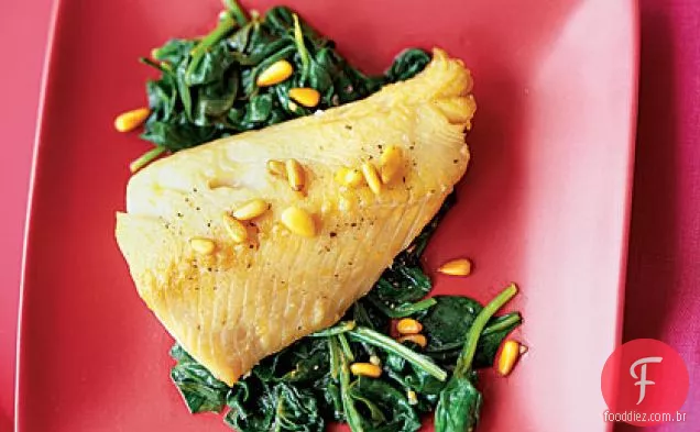 Bacalhau com manteiga castanha de pinhão e espinafre Garlicky