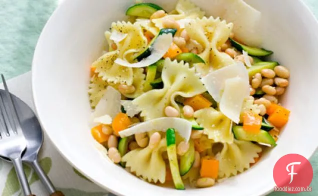 Farfalle com abobrinha e Feijão Branco