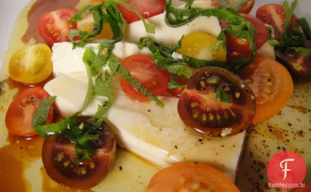 Cozinhe o livro: Tomate cereja e salada de Tofu