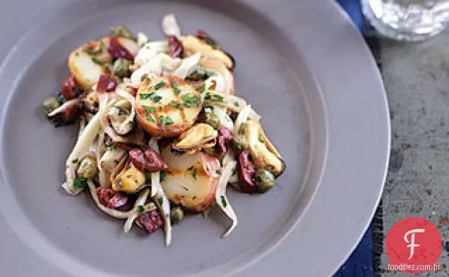 Salada grelhada de mexilhão e batata