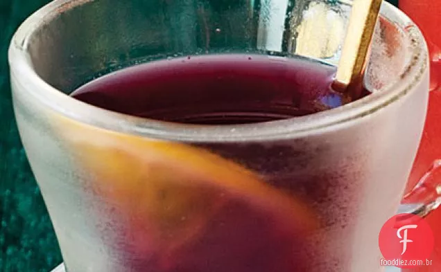 Vinho Quente Com Aroma De Laranja