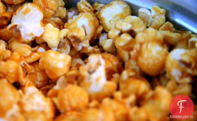 Calor sério: presente caseiro de Chipotle caramelo pipoca Crunch