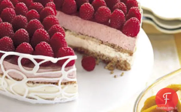 Bolo parfait de framboesa e pêssego