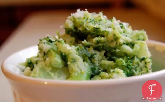 Cozinhar dos Glossies: brócolis creme com parmesão