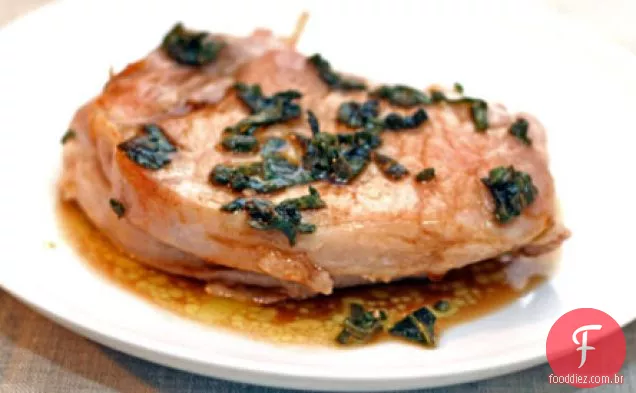 Jantar esta noite: costeletas de porco com sálvia e balsâmico