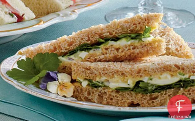 Sanduíches De Chá De Salada De Ovo