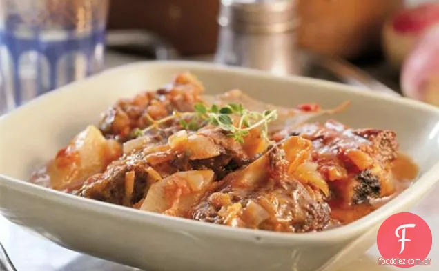 Costelas Curtas Assadas De Carne Com Nabos