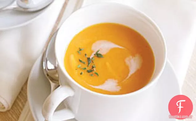 Sopa De Legumes De Inverno Com Leite De Coco E Pêra