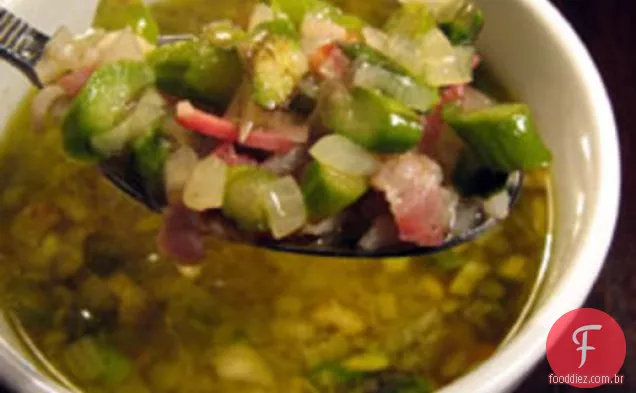 Jantar esta noite: espargos e sopa de arroz com Pancetta e pimenta preta