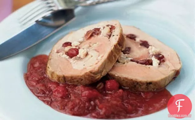 Lombo de porco recheado com cebola caramelizada-molho de Cranberry