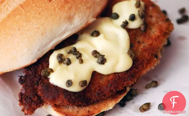 Sanduíche de Frango Crocante com maionese caseira