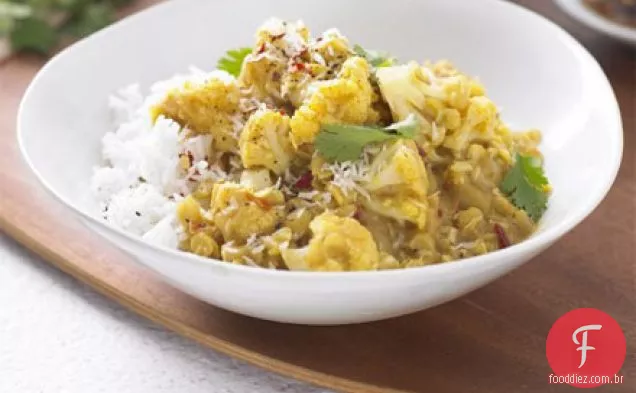 Lentilha amarela e curry de coco com couve-flor