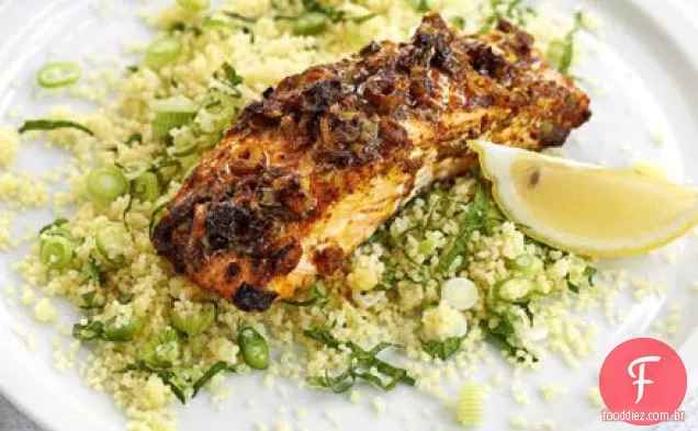 Spice & Honey salmon com cuscuz