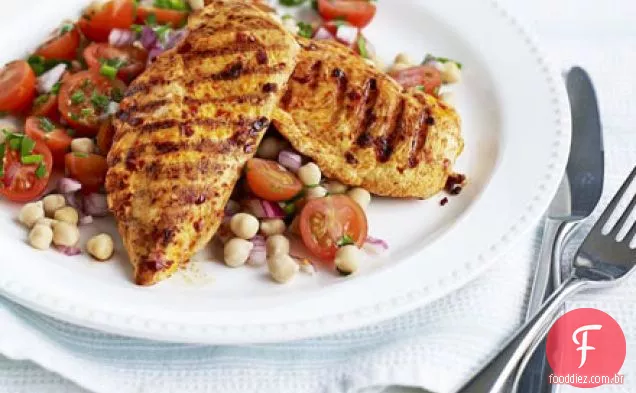 Frango Harissa com salada de grão de bico