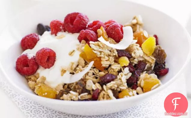 Granola de frutas e nozes
