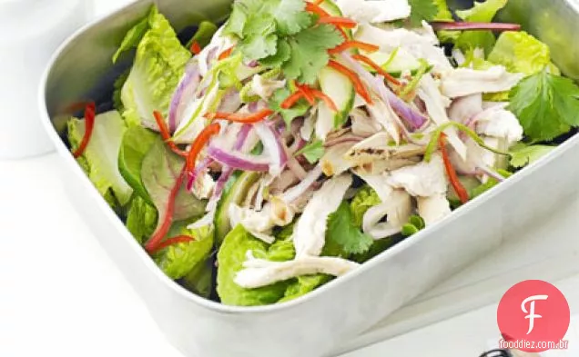Salada de frango asiática