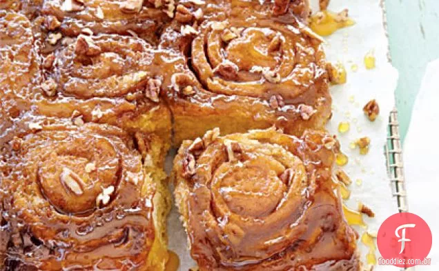 Pãezinhos Pegajosos Caramelo-Pecan