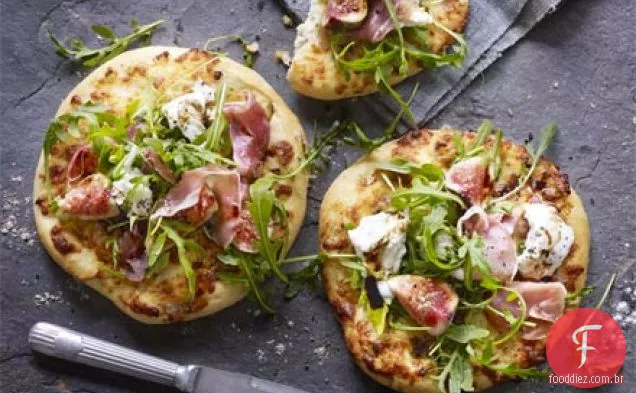 Fig & prosciutto pizzettas