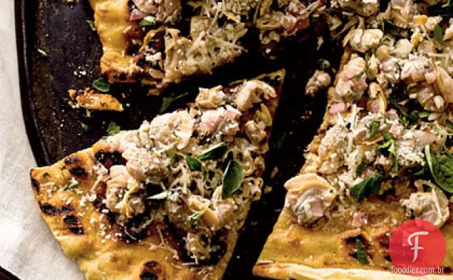 Garlicky Clam Grelhado Pizza