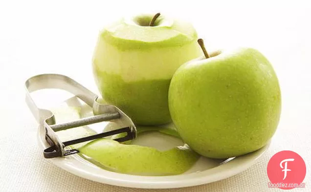 Costelas de porco assadas e envidraçadas com molho de maçã