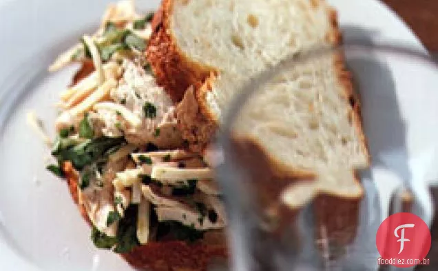 Salada De Raiz De Frango E Salsa