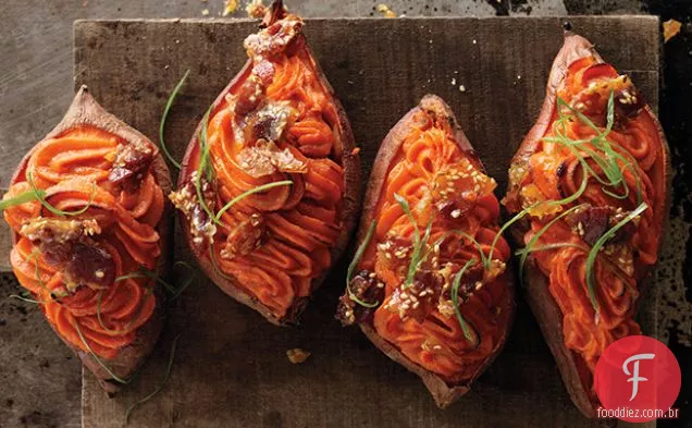 Duas vezes-Batata Doce assada com Bacon-gergelim quebradiço
