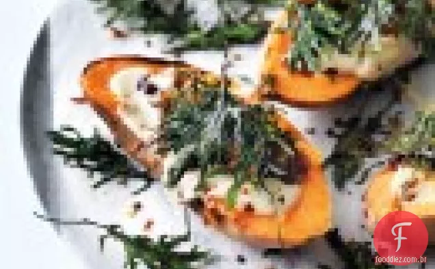 Frango De Coco E Salada De Hortelã Com Macarrão Crocante