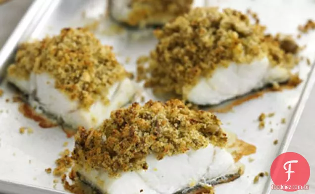 Pesto e peixe com crosta de azeitona