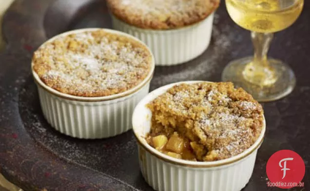 Pudins de maçã gengibre e caramelo