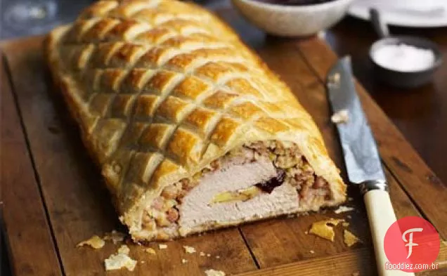 Turquia, brie & cranberry Wellington