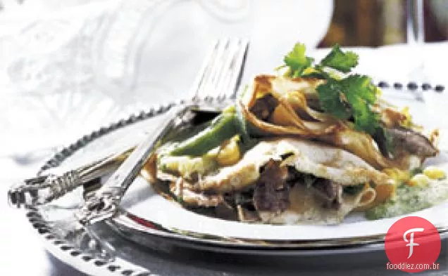 Crepes de cogumelos com molho poblano Chile