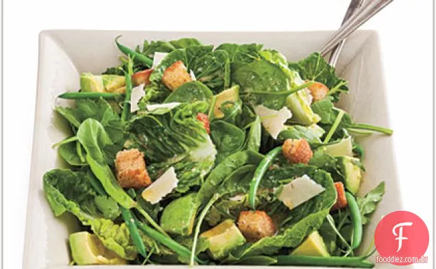 Salada verde com vinagrete de vinho branco