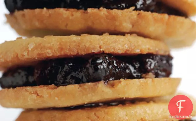 Biscoitos Sanduíche De Geléia De Mirtilo