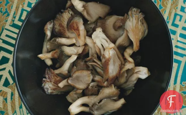 Cogumelos Ostra Salteados