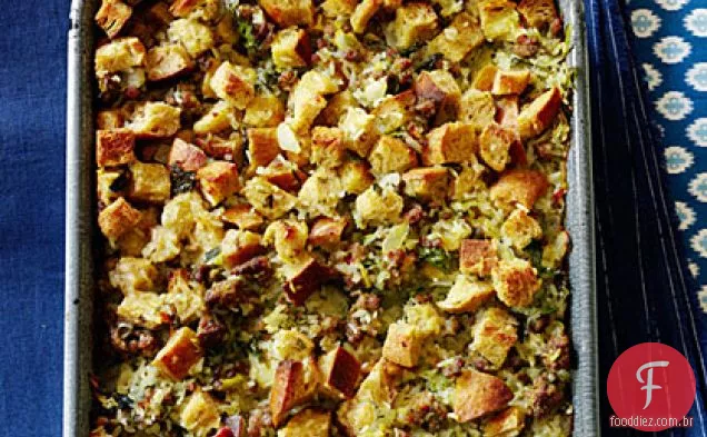 Molho de salsicha e arroz ao estilo Tailandês