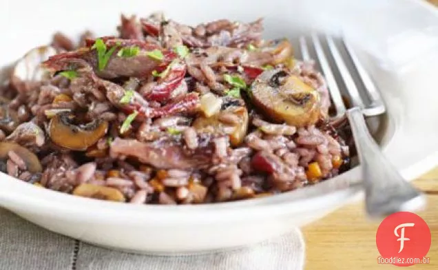 Risoto de vinho tinto com pato e cogumelos garlicky