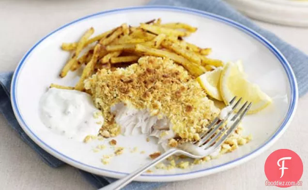 Peixe quebradiço indiano com batatas fritas picantes