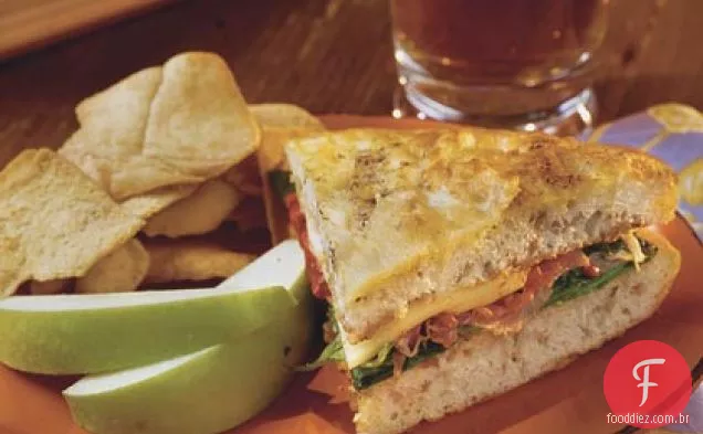 Focaccia Recheada Com Prosciutto Quente