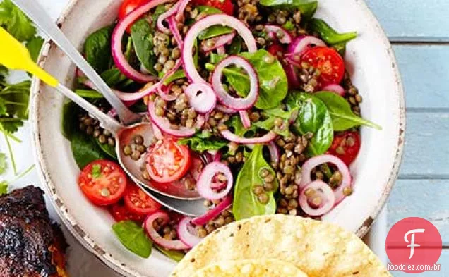 Salada de lentilha e tomate