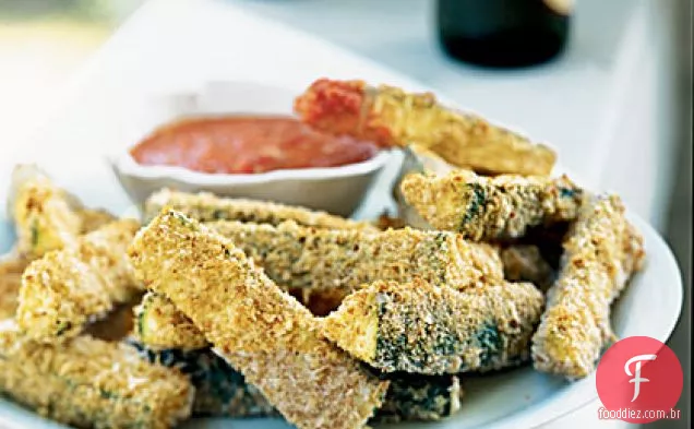 Palitos de abobrinha parmesão com molho Romesco assado esfumaçado