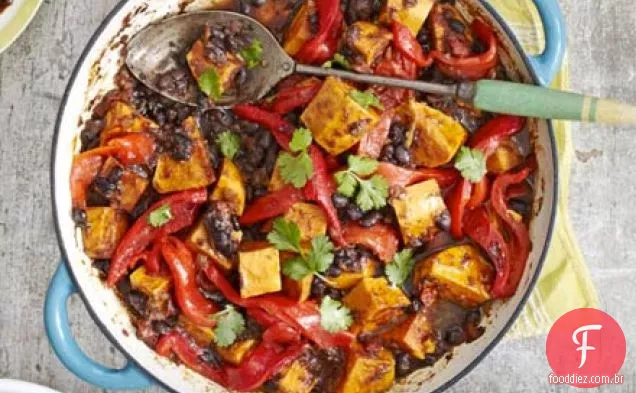 Jerk batata doce e caril de feijão preto